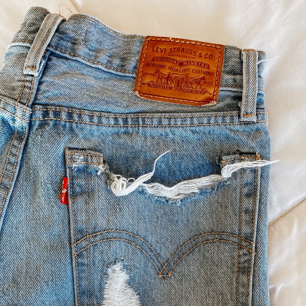 Levi jeans